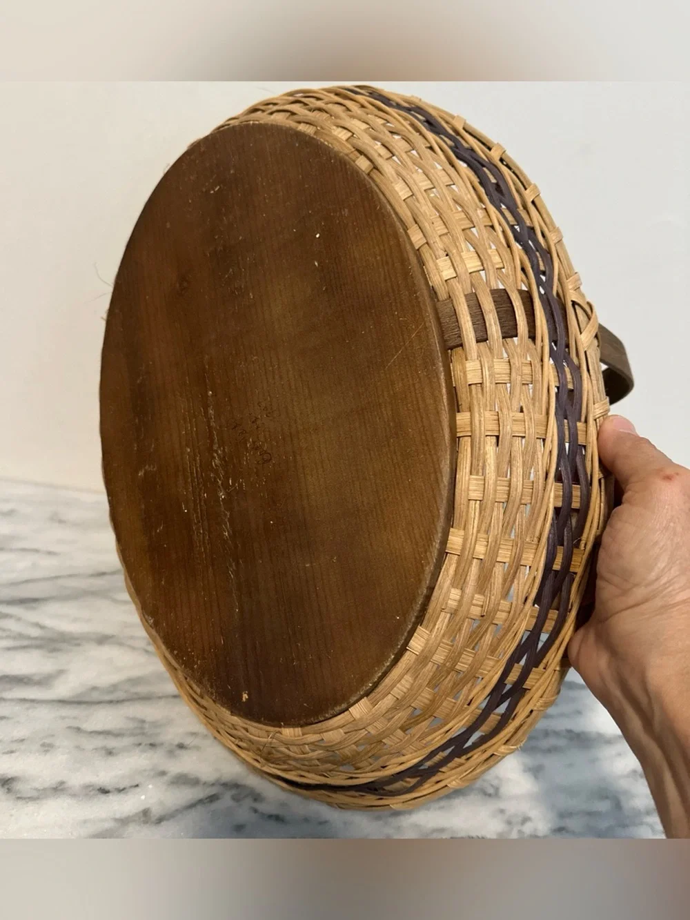 Nantucket style Woven painted Fruit Basket Tray with Wooden Handle - Brown folk